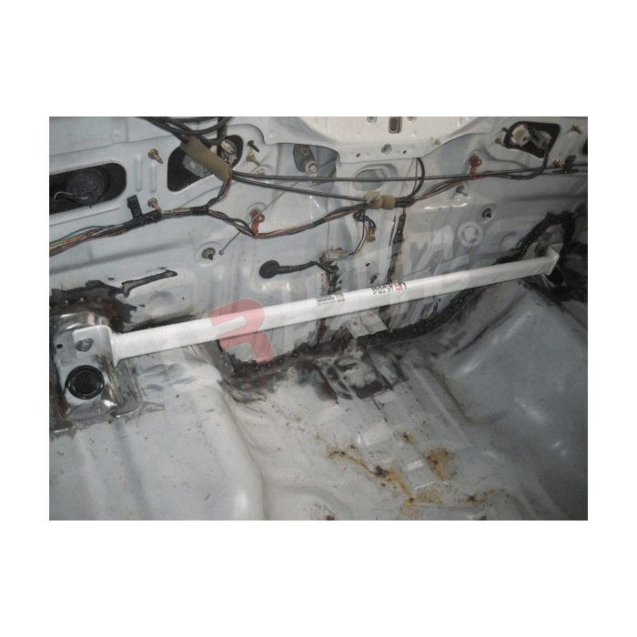 Ultra Racing 2-p Kofferbak Brace (Integra 95-00) | UR-RE2-1001 | A4H-TECH.COM